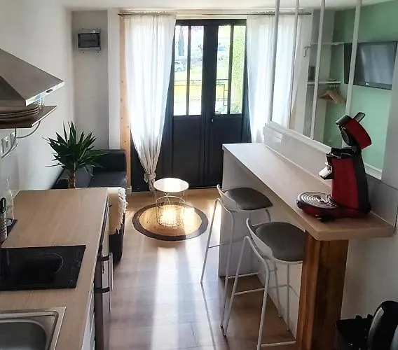 Charmant T1 Meuble